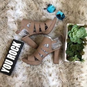 Stylish Tan Women's Heeled Sandals